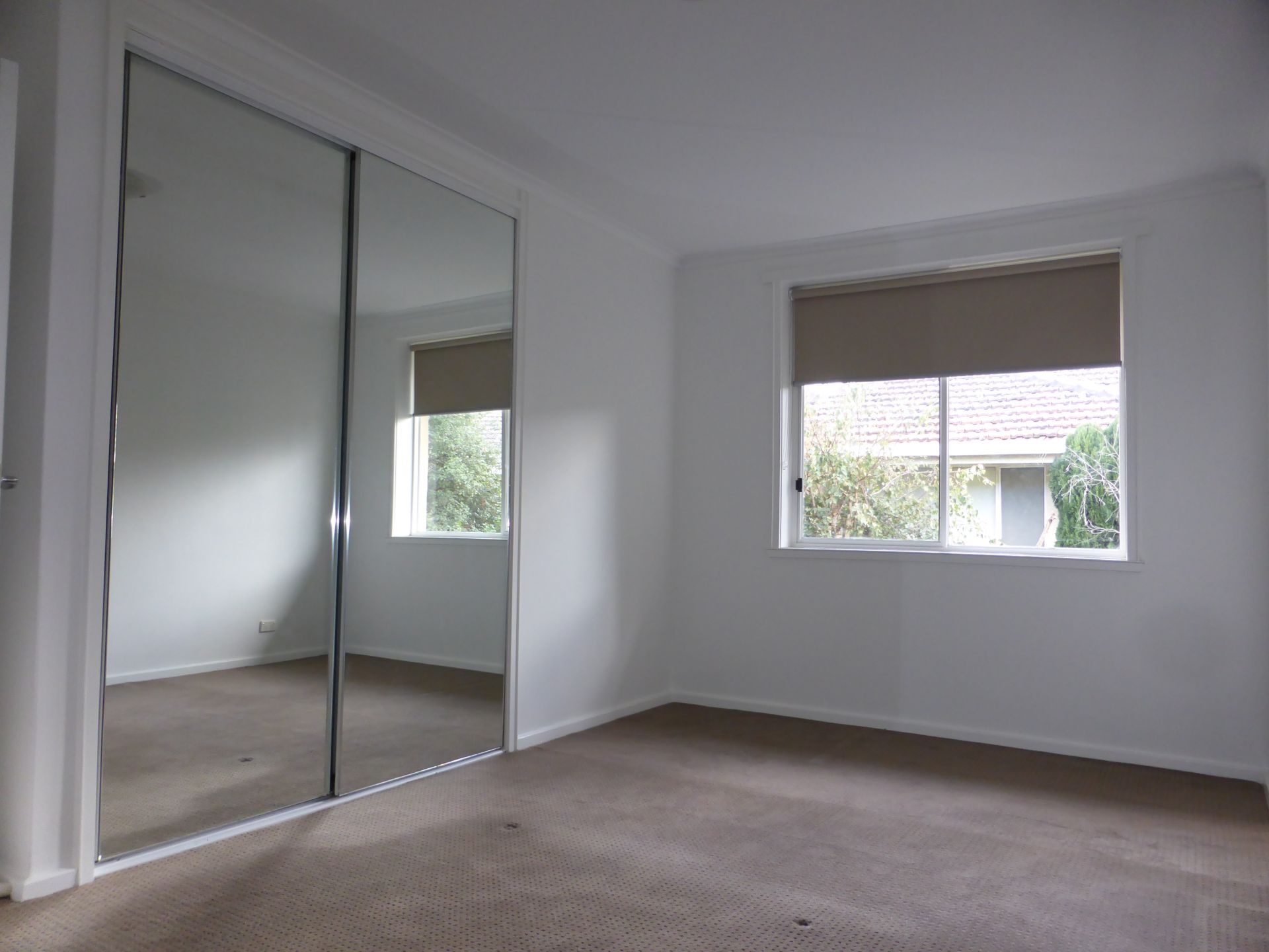 Light, Spacious & Modern 2 Bedroom Apartment in a Great Location