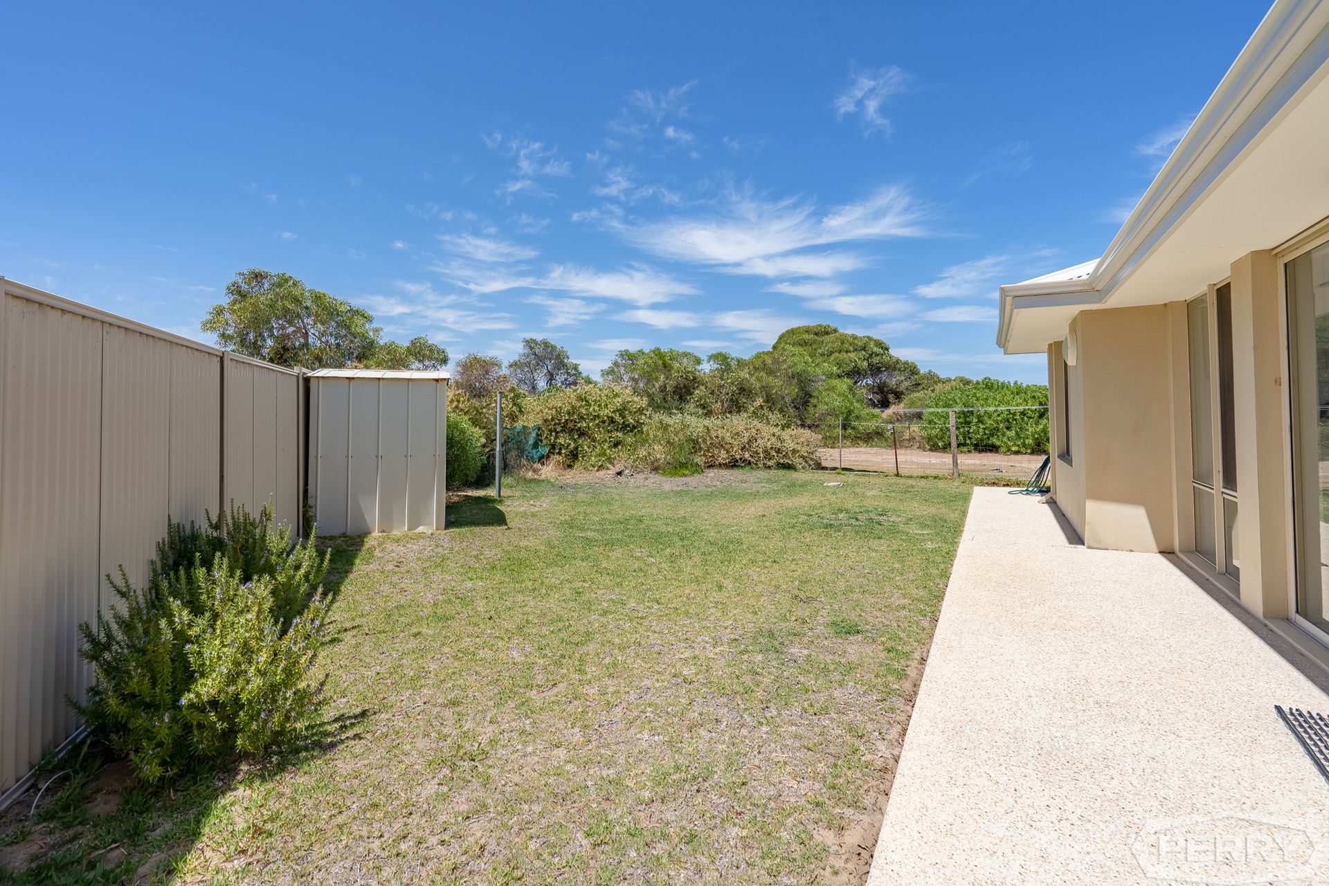 11 Oceanic Drive, Dawesville H.& N. PERRY