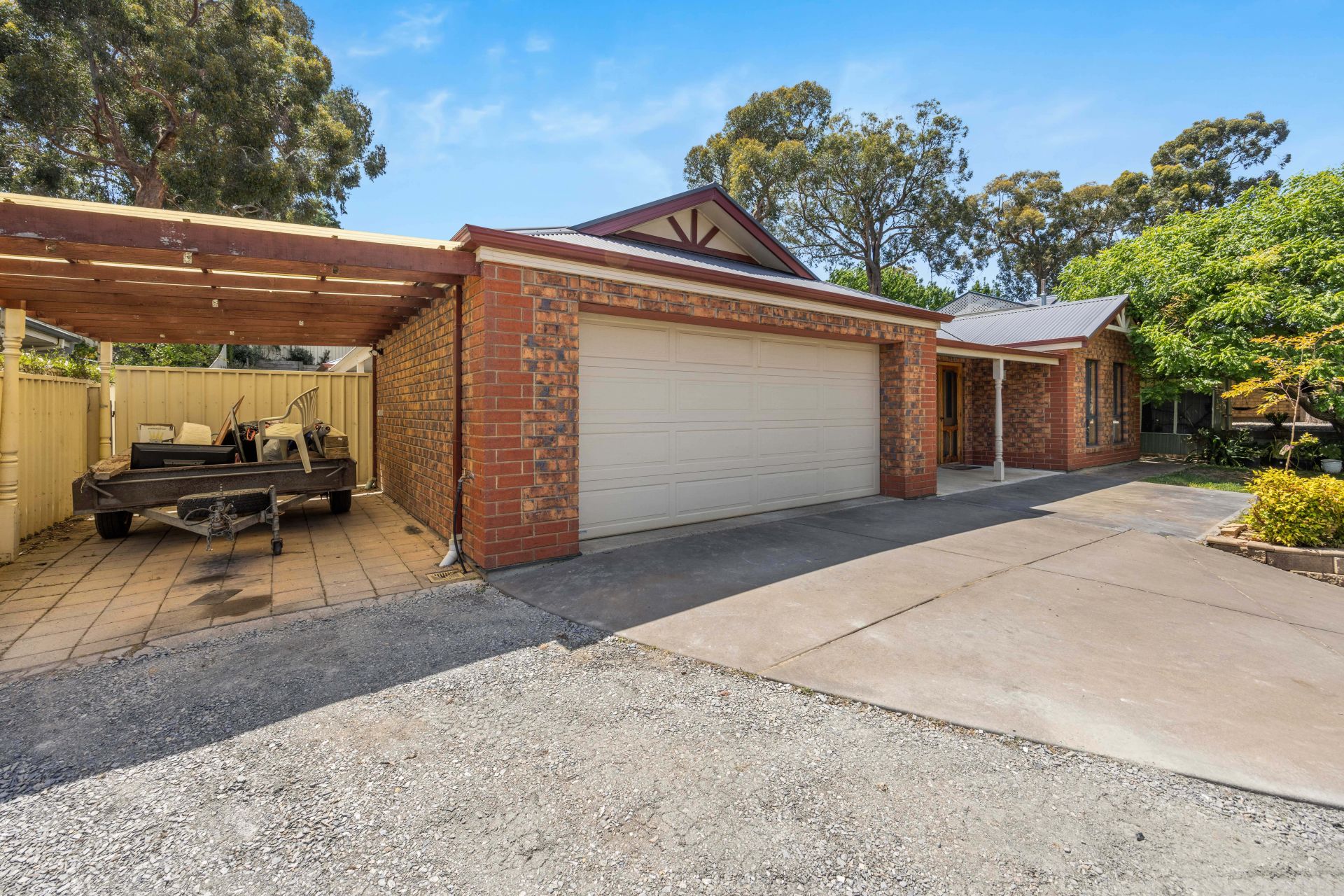 37 St Marks Drive, Woodside Adcock Real Estate