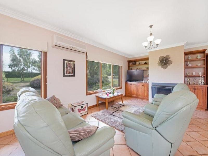 30 Belverdere Drive ELLIMINYT VIC, Elliminyt - Thumbnail 5