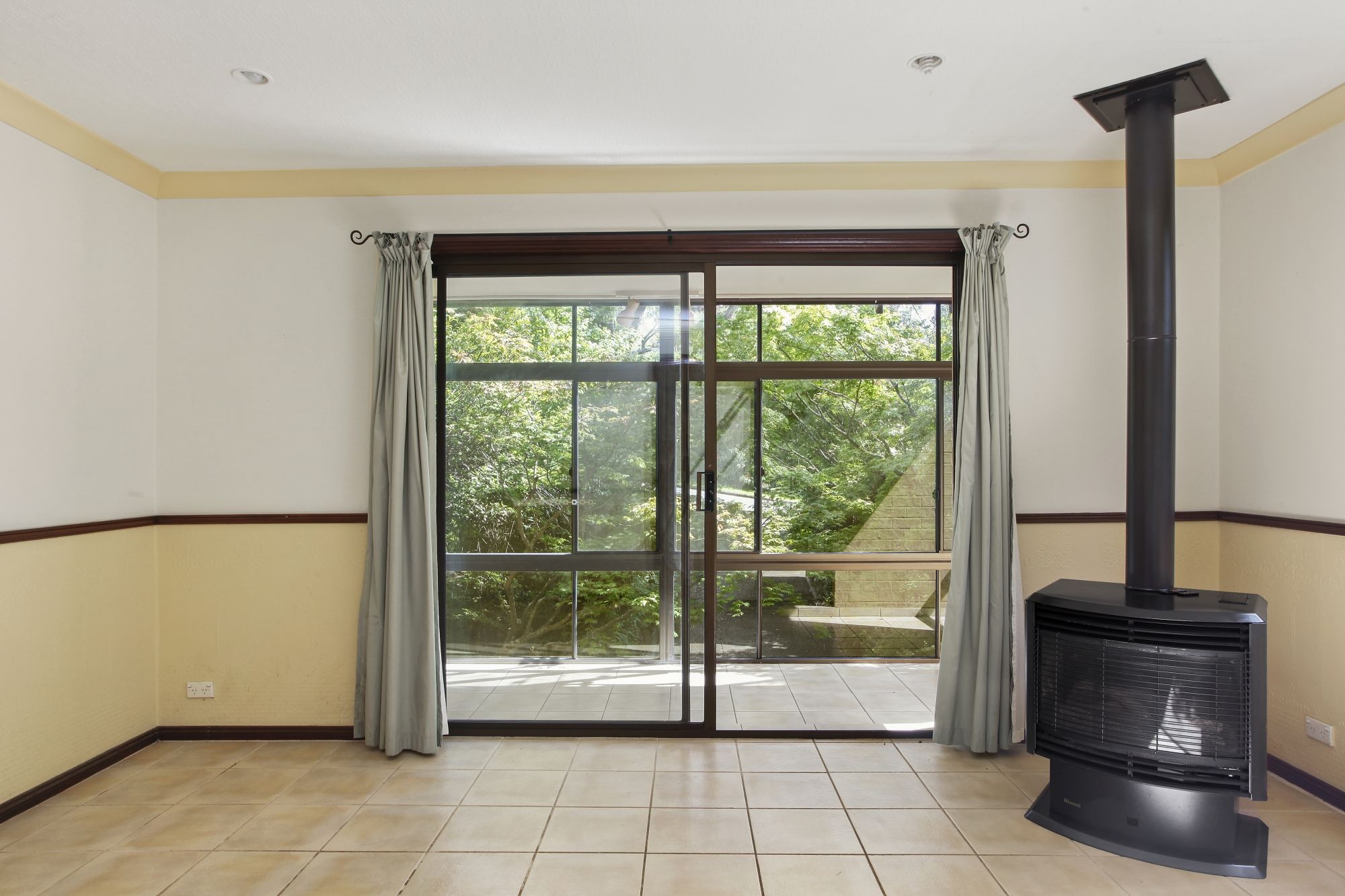 24 Farnells Road Katoomba 2780