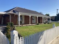 1 Enfield Avenue, Werribee VIC