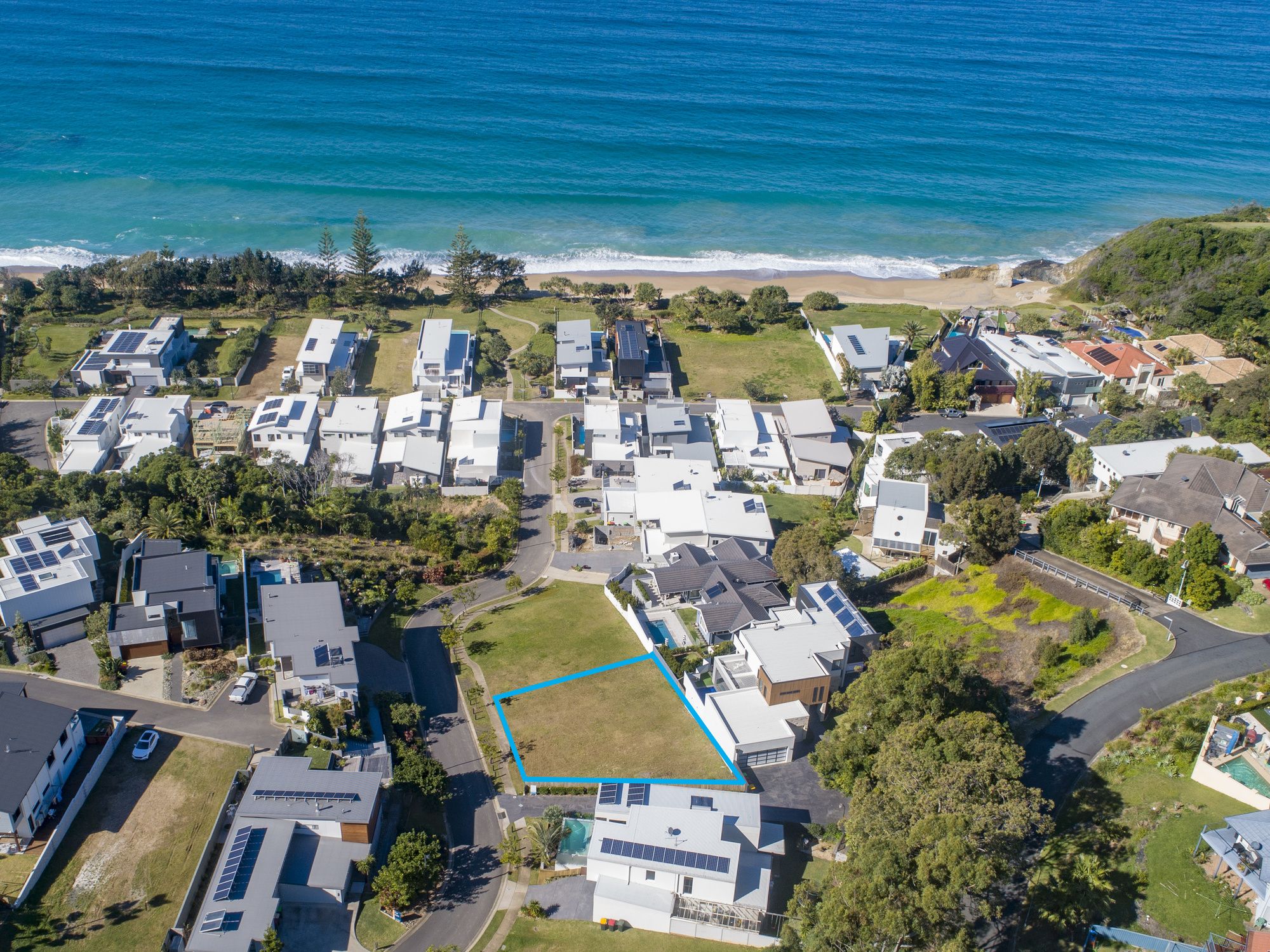 For Sale 8 Beachview Drive Sapphire Beach , NSW