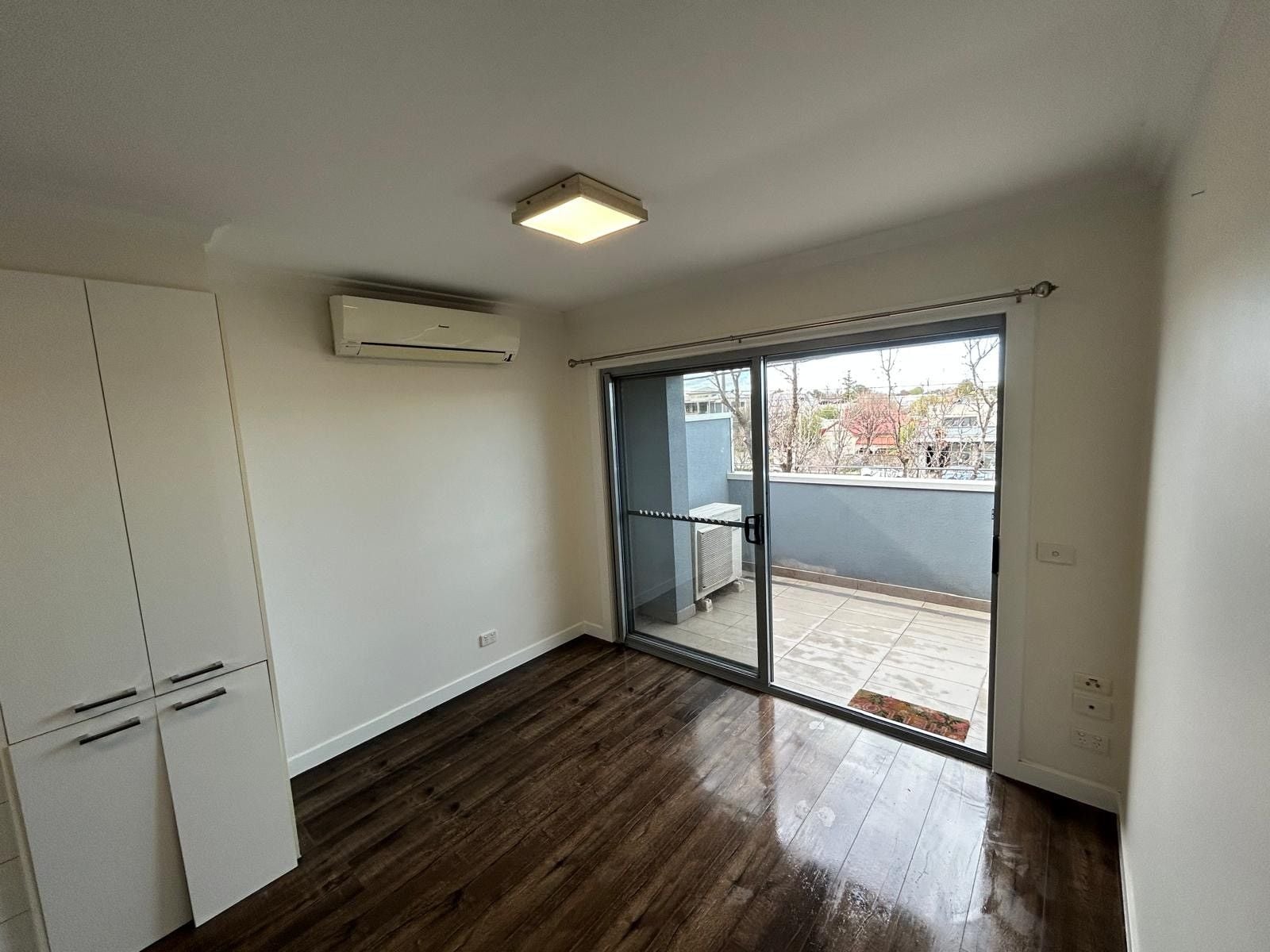 CUTE APARTMENT IN NORTHCOTE
