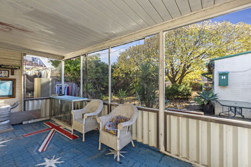 17 Bracken Grove, ALTONA Sweeney Estate Agents