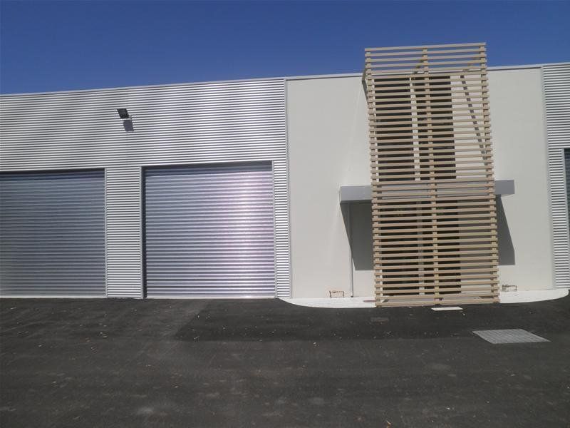 BRAND NEW 130M2 WAREHOUSE WITH STREET FRONTAGE M & M BUSINESS PARK!!