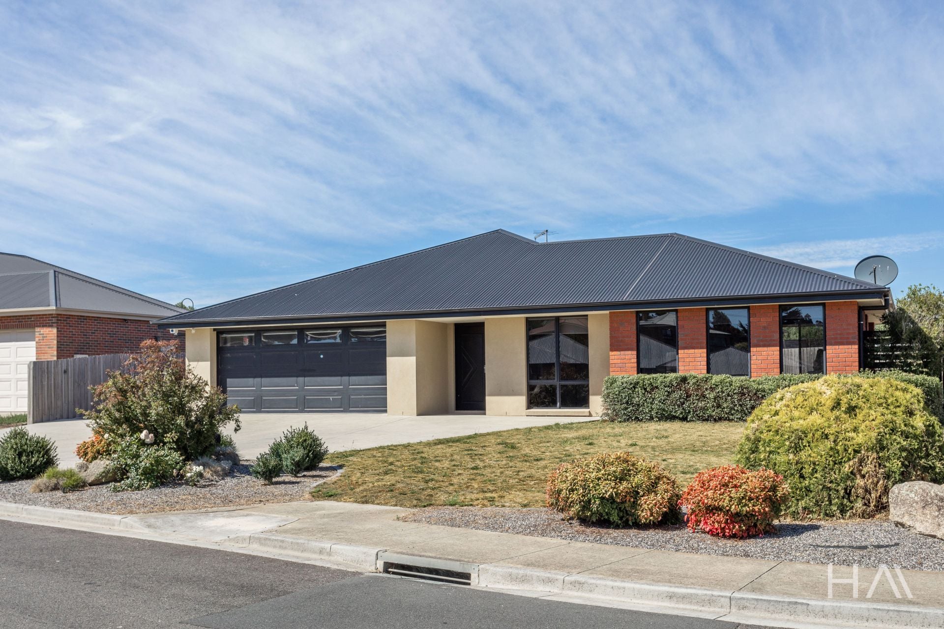 17 Comice Place Newnham, Newnham - Thumbnail 2