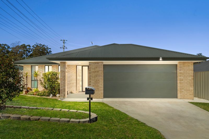 Real Estate For Sale 1 Kirra Road Morisset , NSW