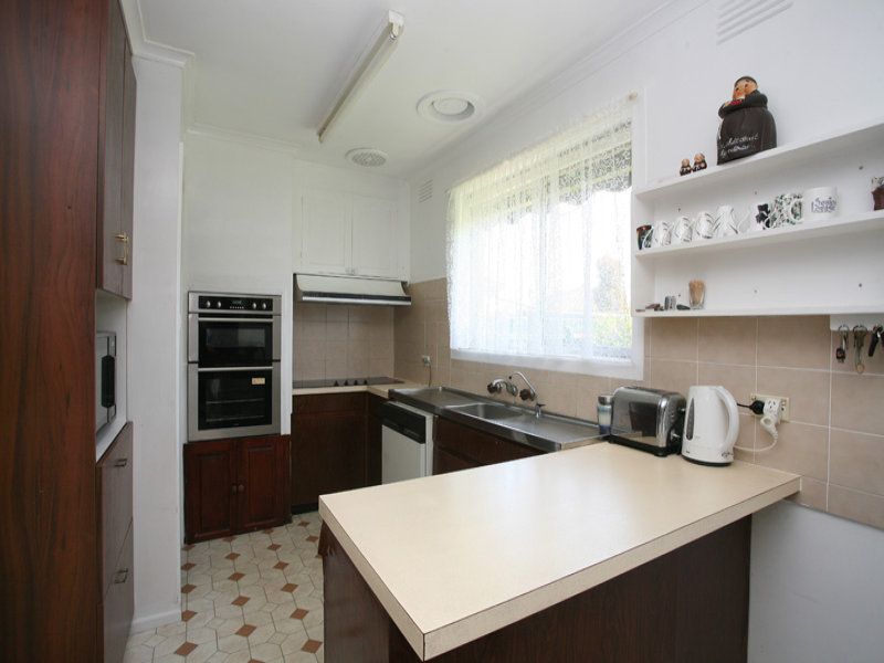 6 Martin Court, Seaholme - Thumbnail 4