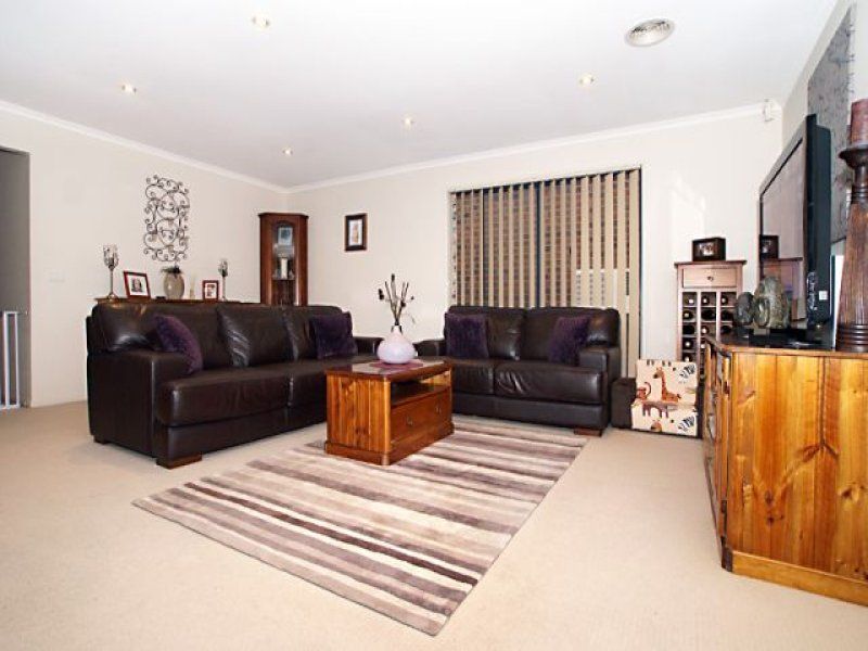 22 Lancely Green, Caroline Springs - Thumbnail 4