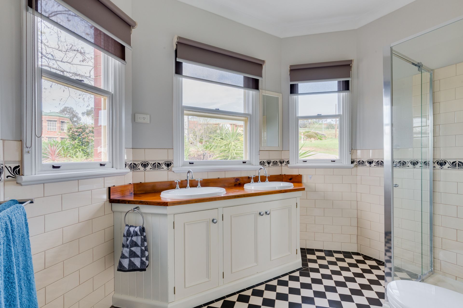 7 Robertsons Road, Bacchus Marsh - Thumbnail 4