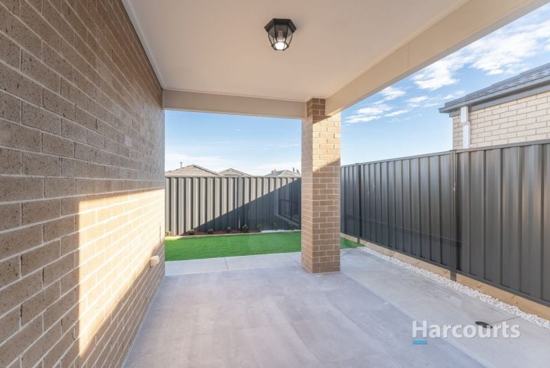 14 Genovesa Drive, Truganina