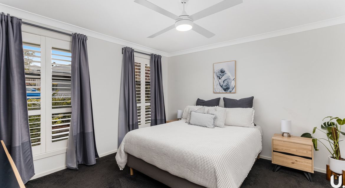 Colebee 61 Sugarloaf Crescent