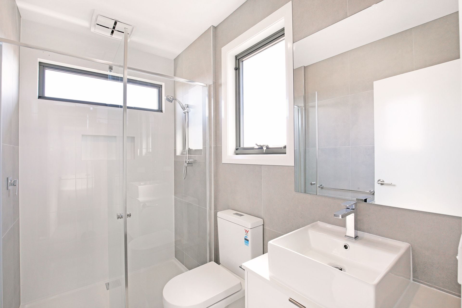 IMPRESSIVE DESIGN AND SOPHISTICATION