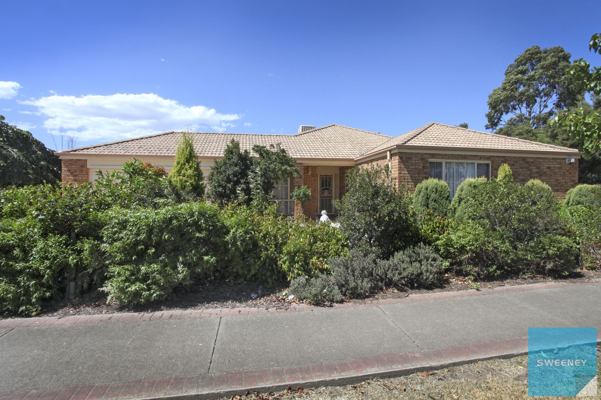 20 Blenheim Way, Caroline Springs - Thumbnail 3