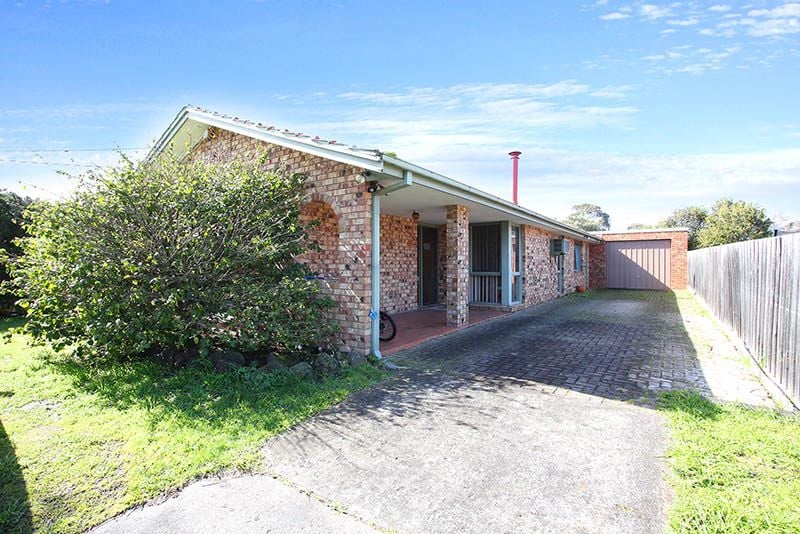 32 Amaroo Drive, Chelsea Heights VIC