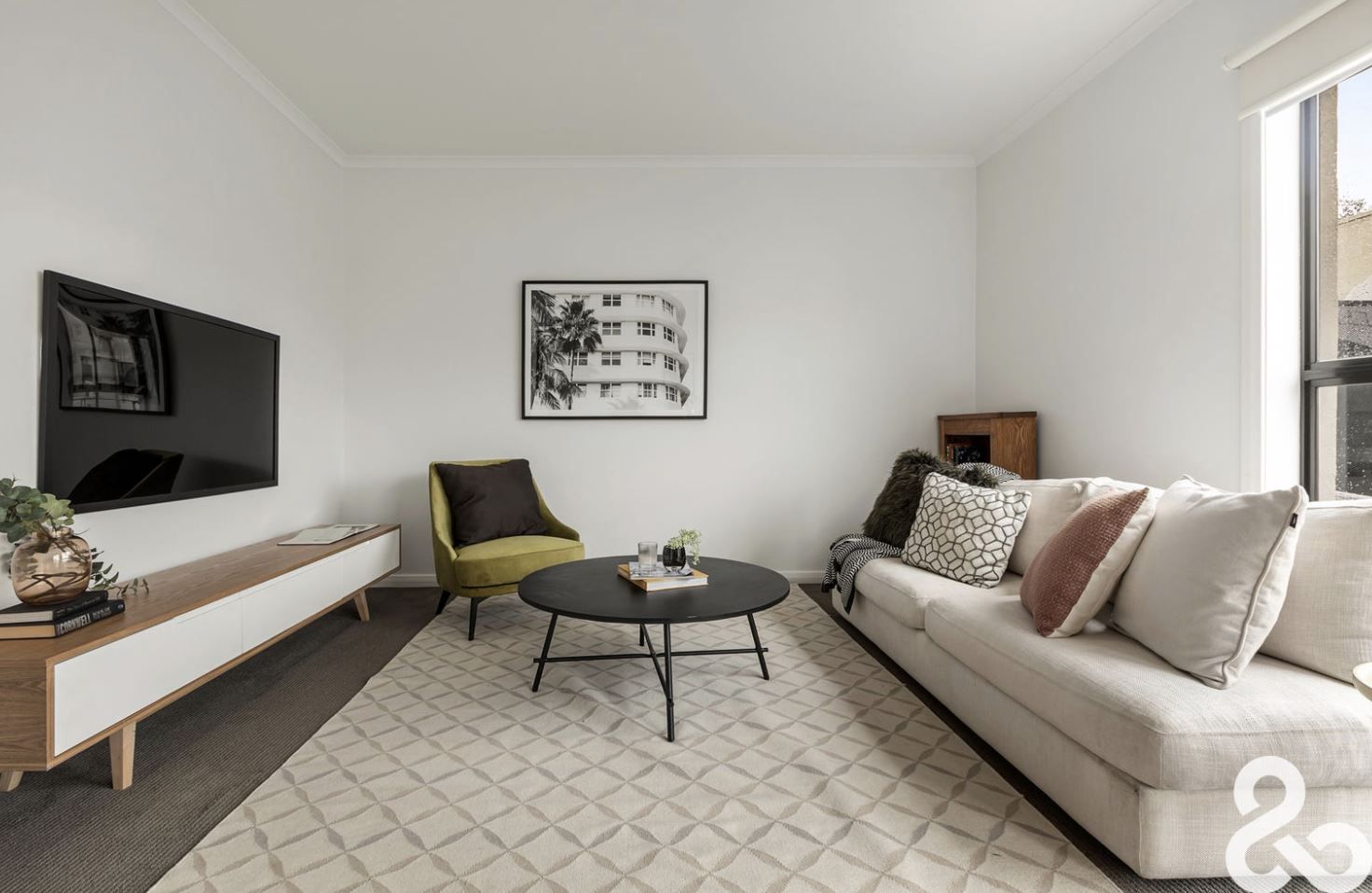 6 or 12 month lease available!