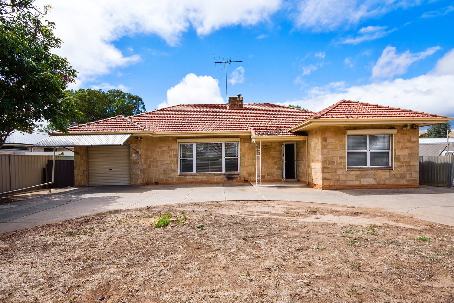 Sold property Undisclosed for 100 Adelaide Rd Gawler South , SA 5118