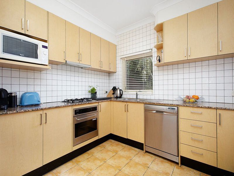 1 James Place, Elwood - Thumbnail 3