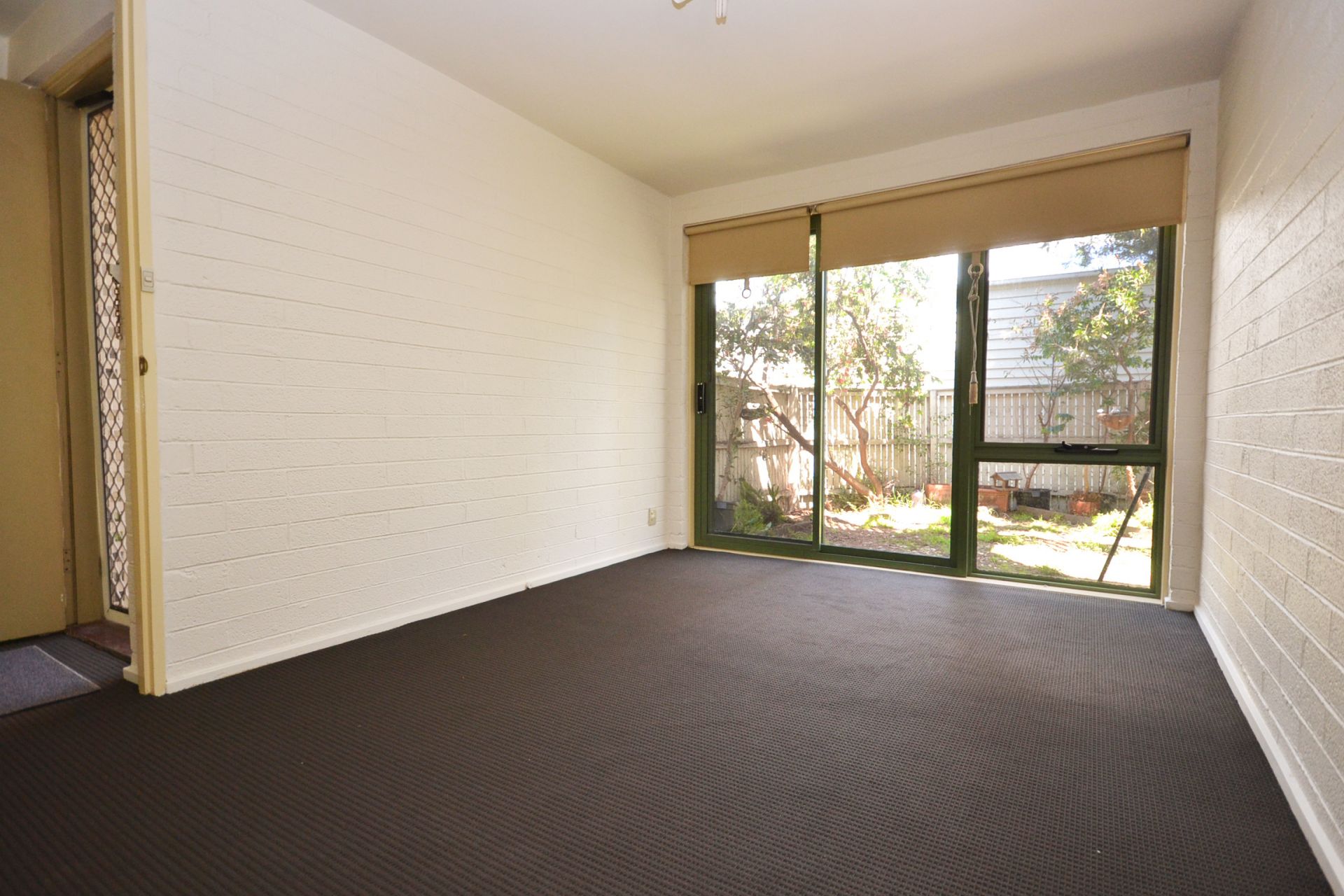 UPDATED APARTMENT IN THE HEART OF NORTHCOTE