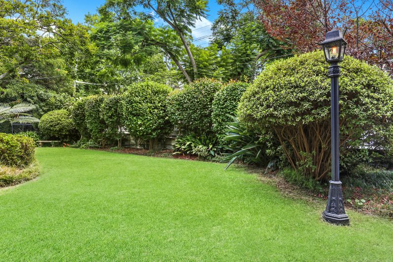 19 Locksley Street, Killara