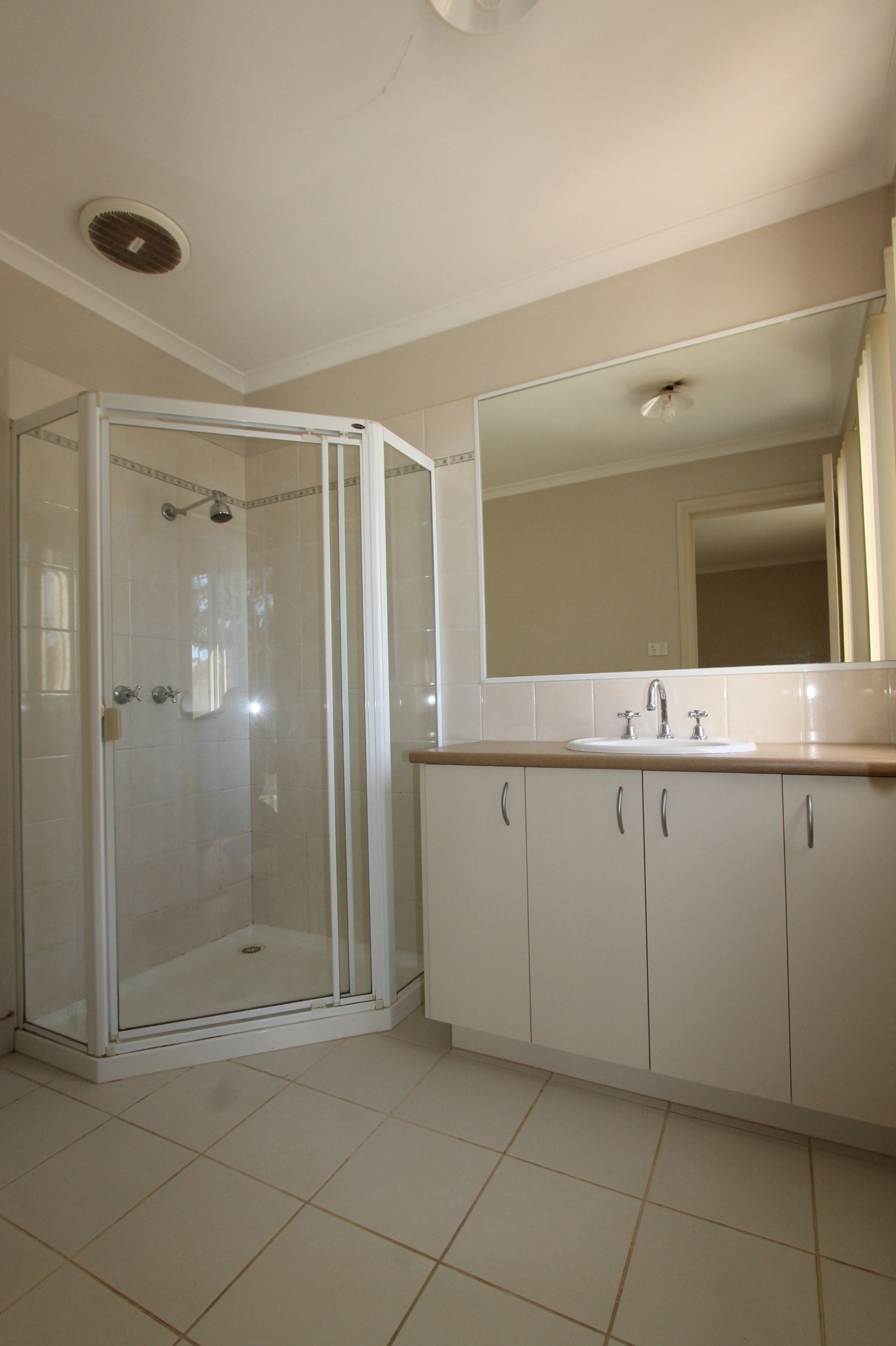 PERFECT LOCATION AT THE PERFECT PRICE!!!