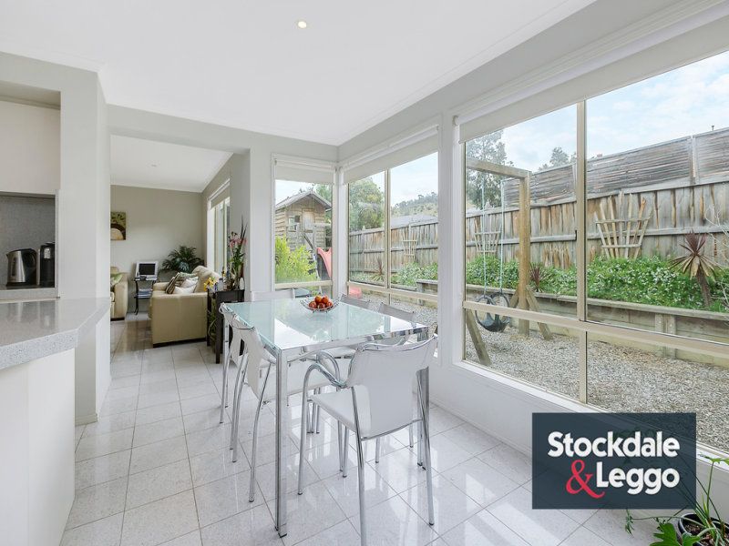 13 Strathoon Crescent SOUTH MORANG, South Morang - Thumbnail 5