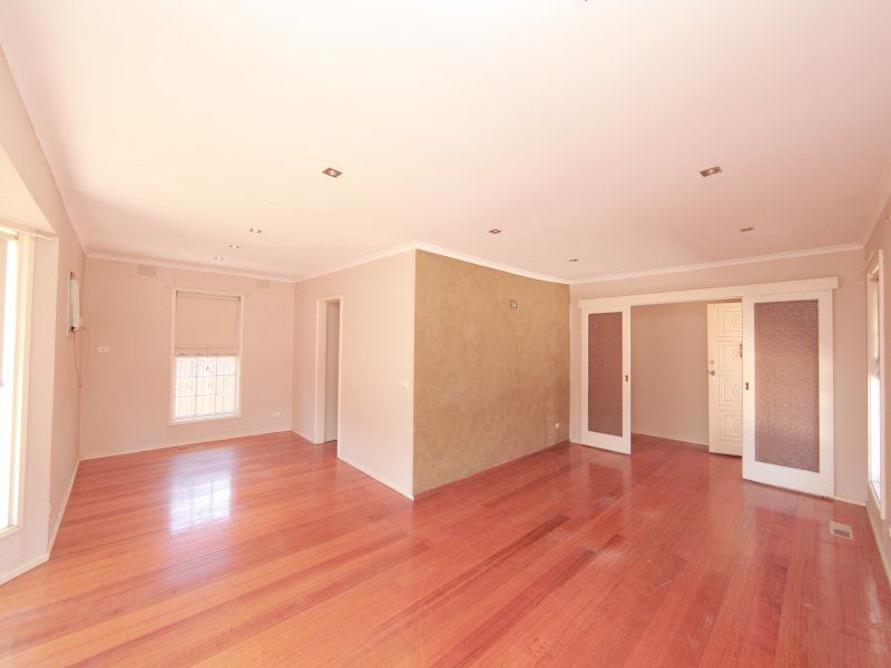34 Festival Grove LALOR, Lalor - Thumbnail 4