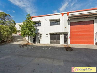 CORNER UNIT IN QUALITY COMPLEX