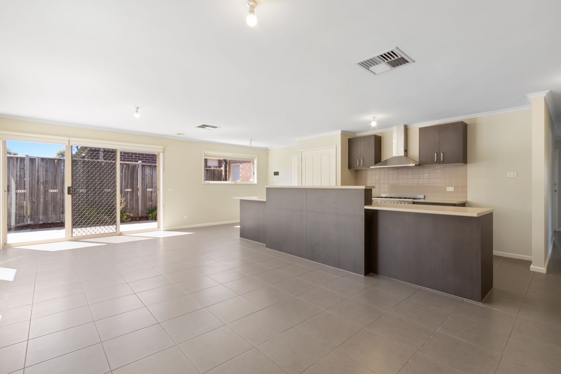 FABULOUS FOUR BEDROOM FAMILY HOME