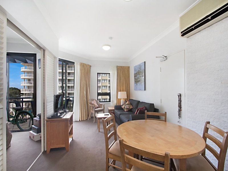 432/99 Griffith Street 'Calypso Plaza' COOLANGATTA QLD, 'Calypso Plaza' Coolangatta - Thumbnail 4