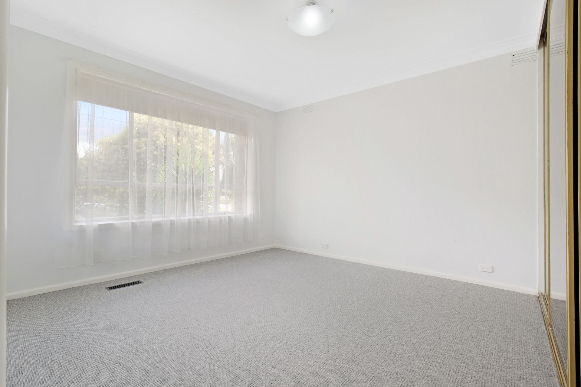 Renovated family home!