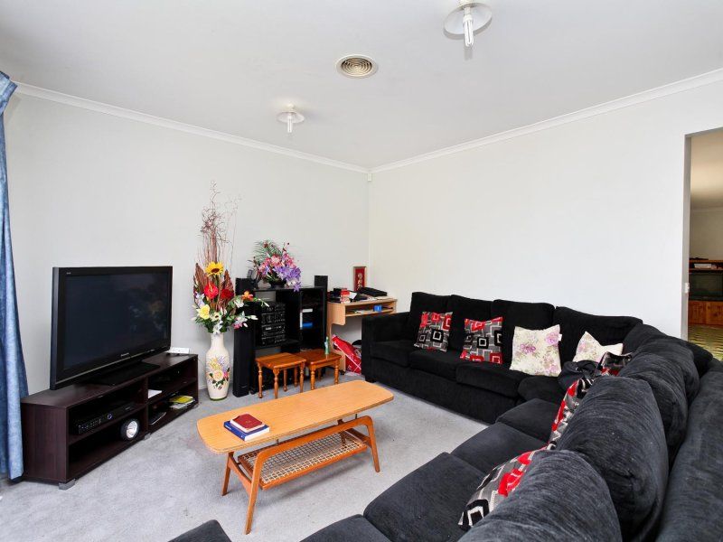 18 Freeman Avenue, Burnside - Thumbnail 3