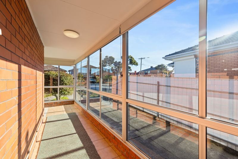 16 Winslow Avenue, Lalor