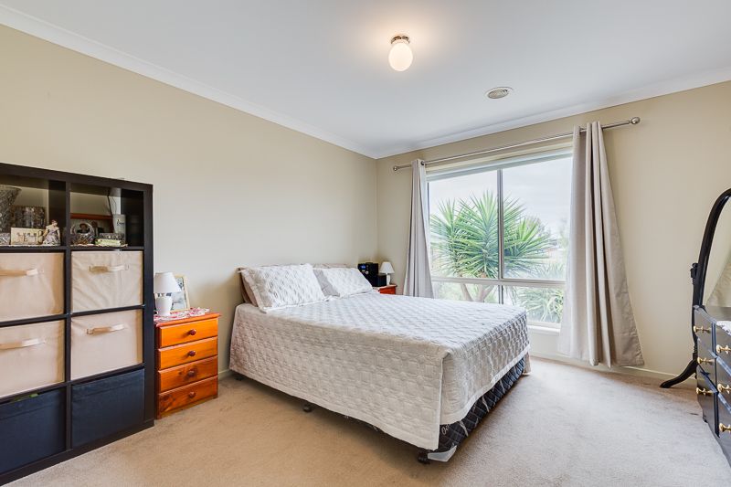 8 Simmons Drive, Bacchus Marsh - Thumbnail 6