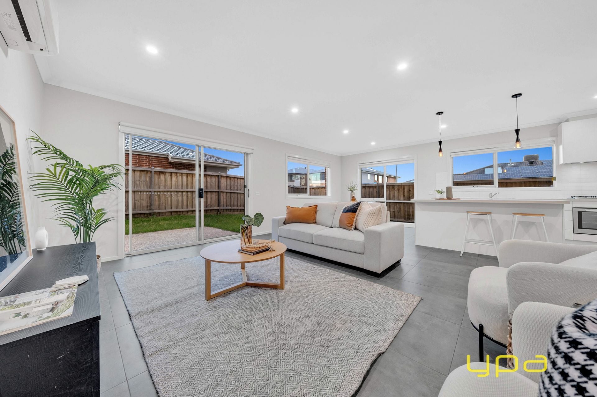 23 Dewhurst Circuit Cranbourne East VIC, Cranbourne East - Thumbnail 7
