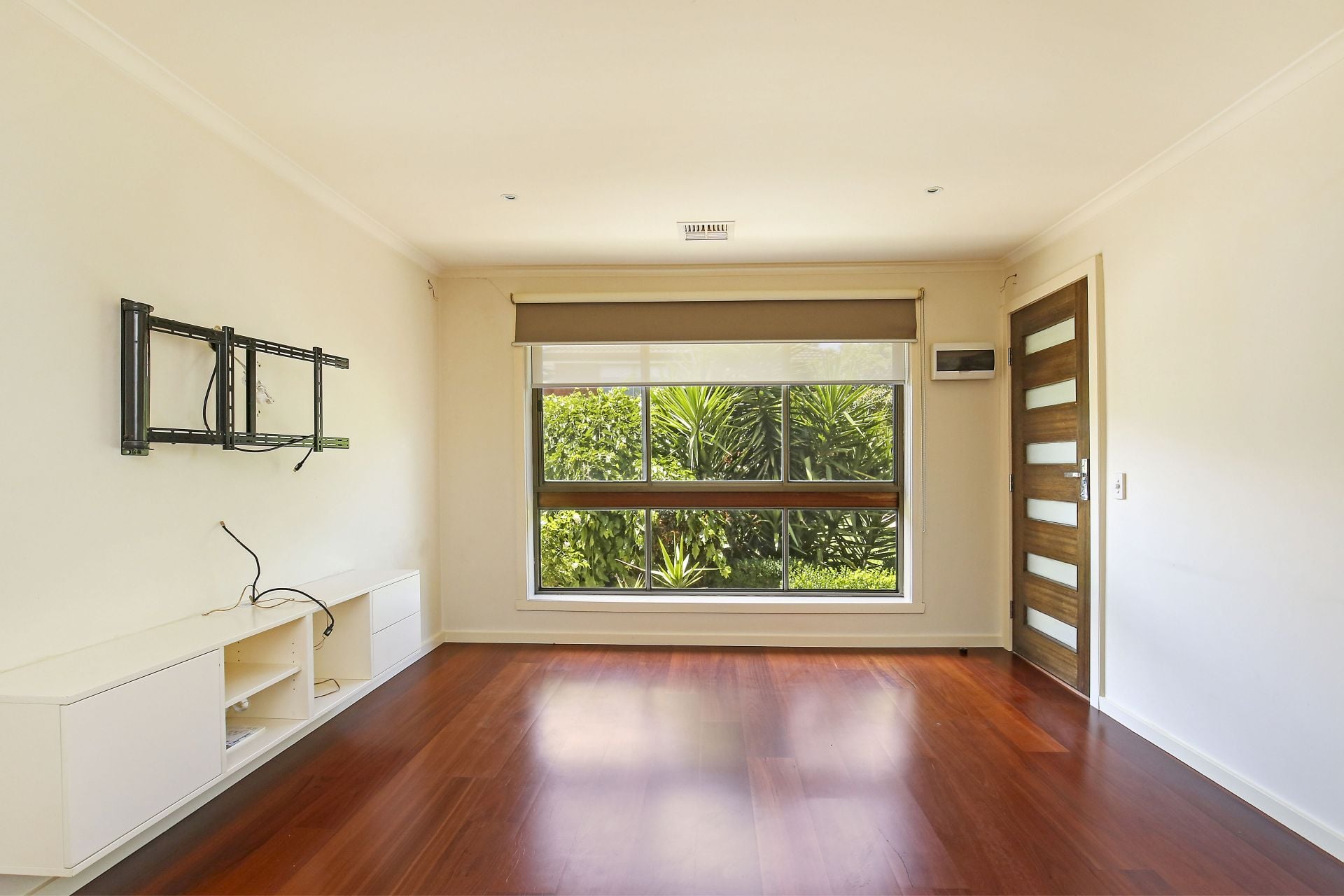 Renovated Large Two Bedroom Unit