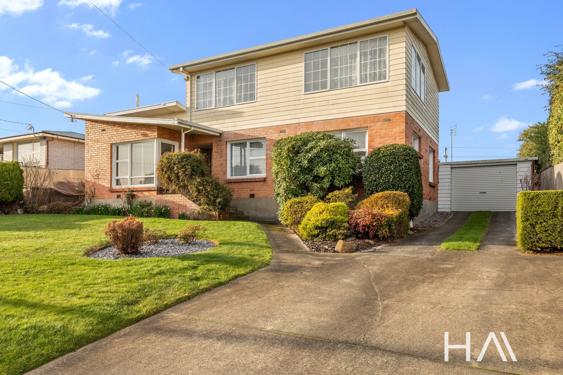 39 Laver Grove Newnham, Newnham - Thumbnail 2