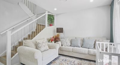 Riverstone, 10 Dodman Glade