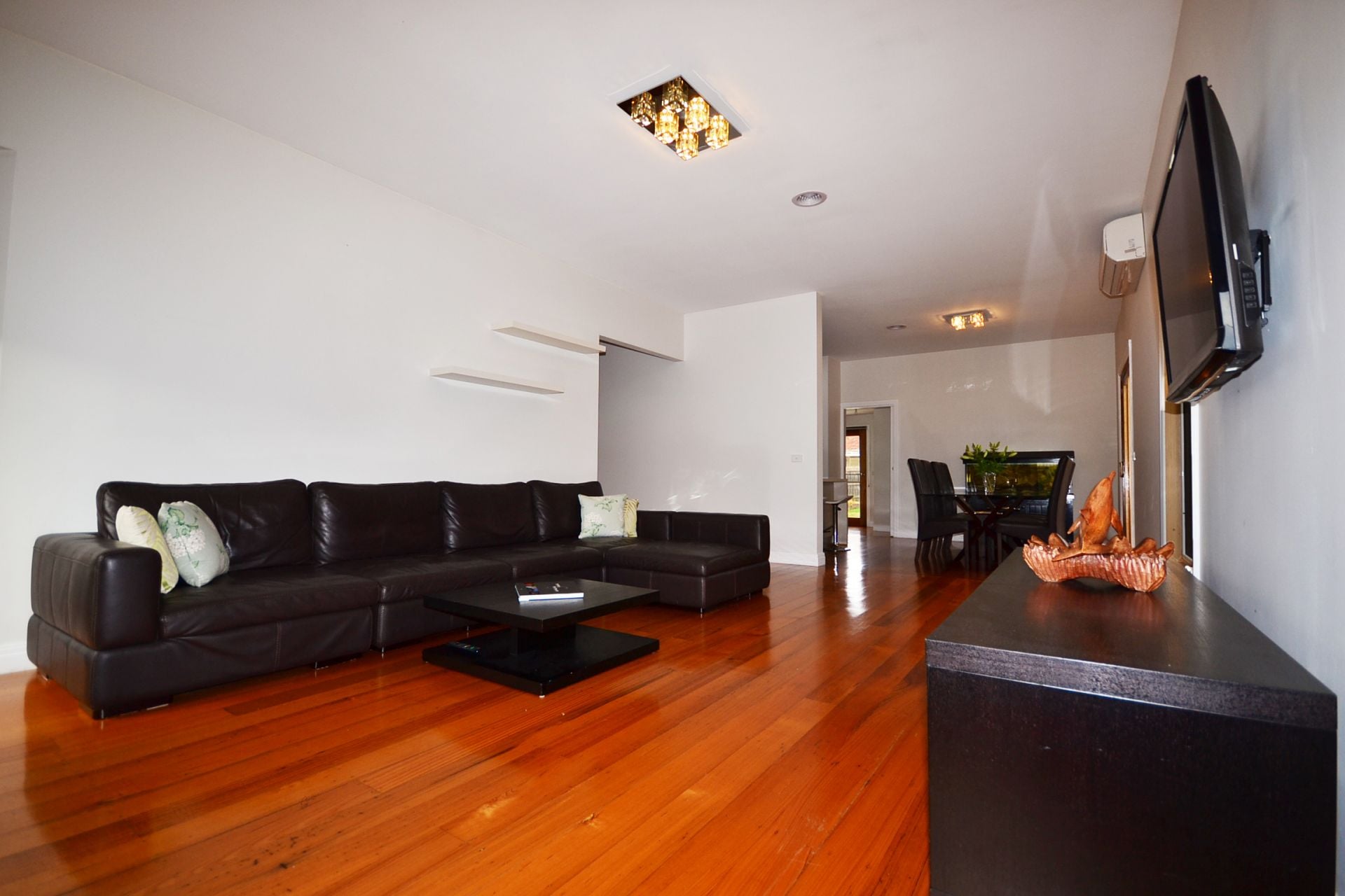 SUPERB MODERN STYLE