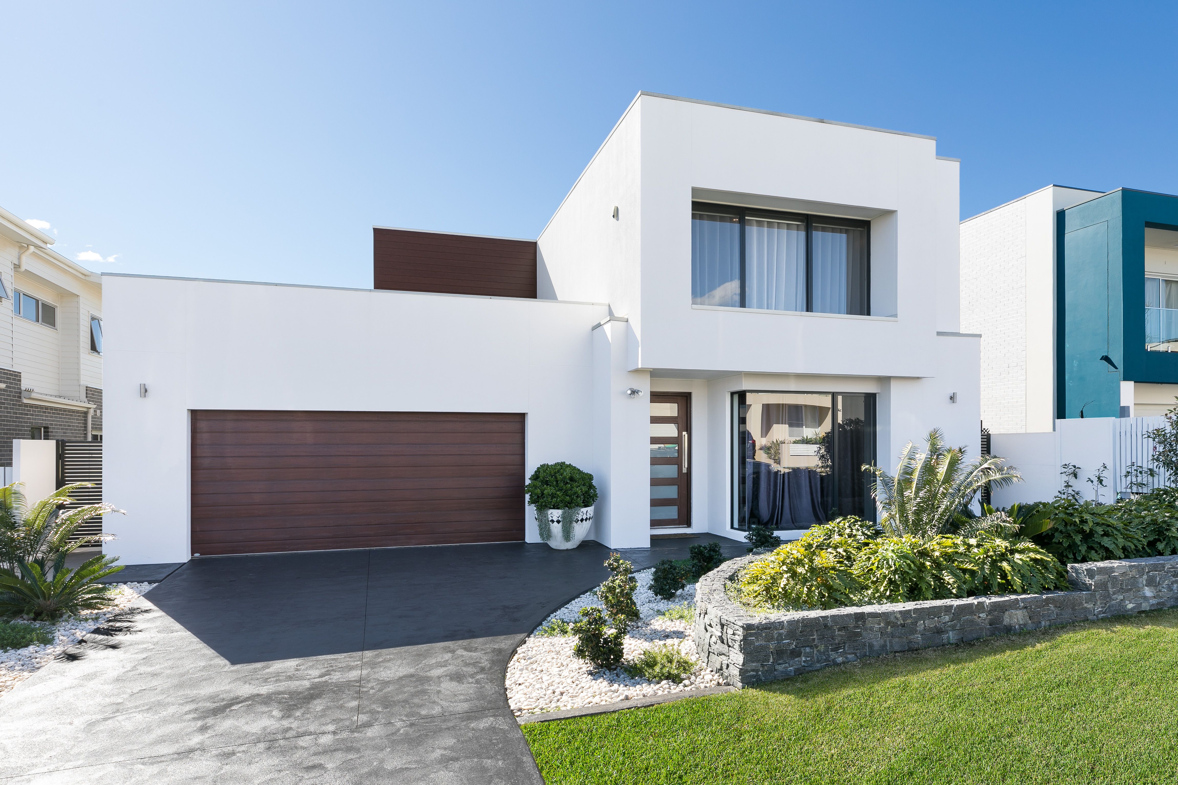 7 Brolga Ave GREENHILLS BEACH 2230