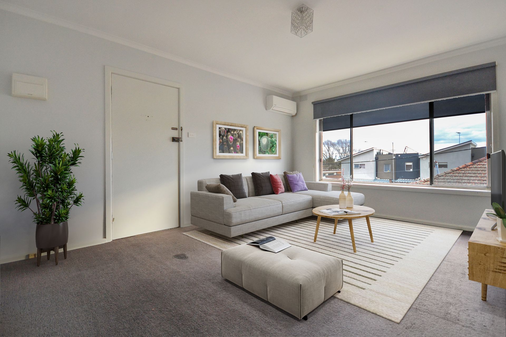 UPDATED EXCELLENCE IN A SUPERB LOCATION