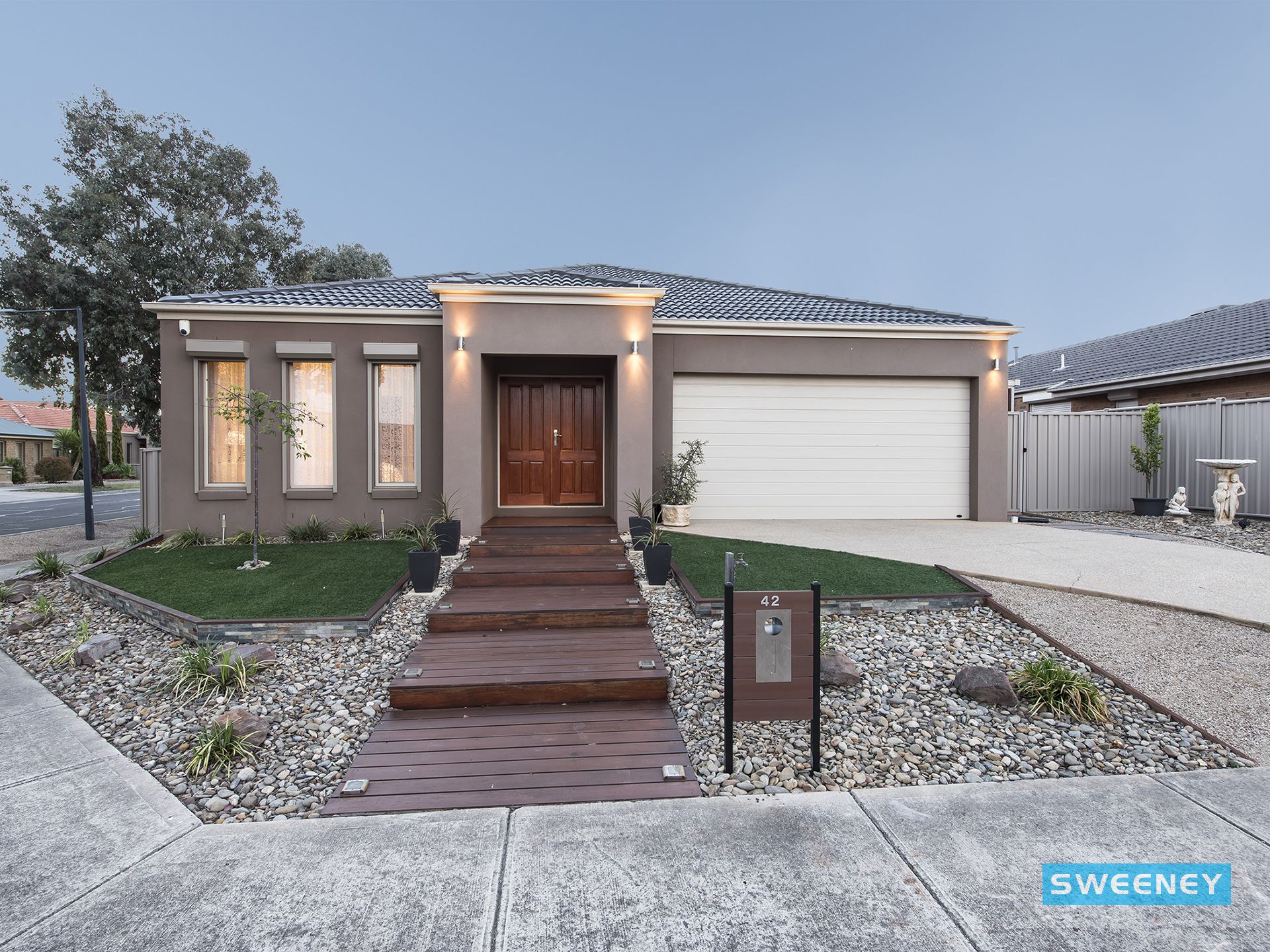 42 Chifley Circuit, Burnside Heights - Thumbnail 2