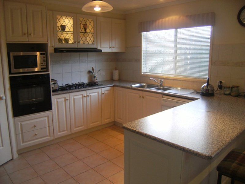 14 Archeron Court, Caroline Springs - Thumbnail 3