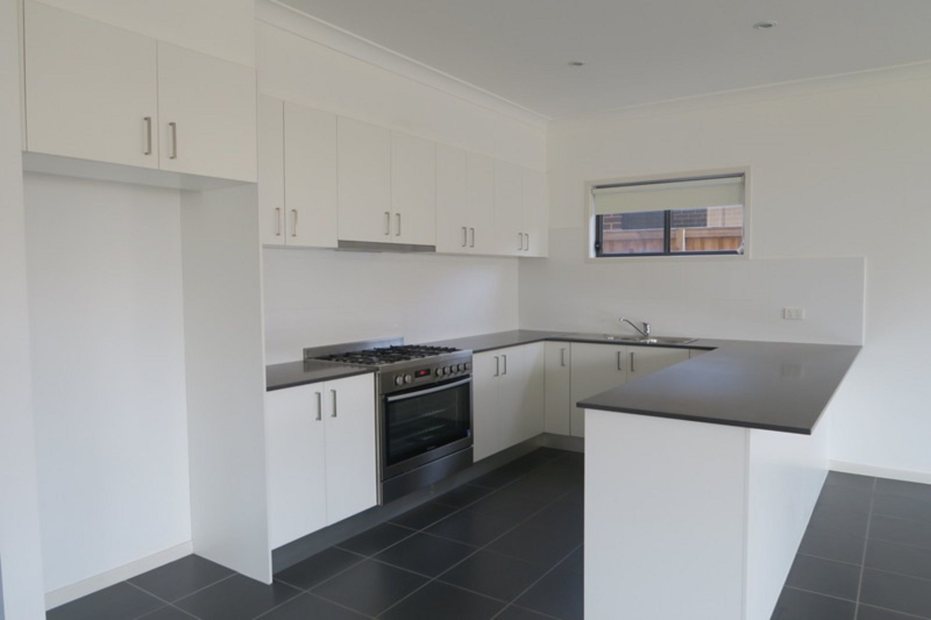 Colebee 6 Burringoa Crescent