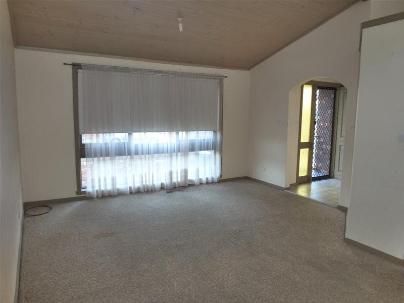 SPACIOUS 2 BEDROOM UNIT