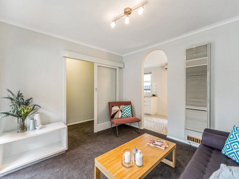 4/10 Hatfield Court, West Footscray - Thumbnail 6