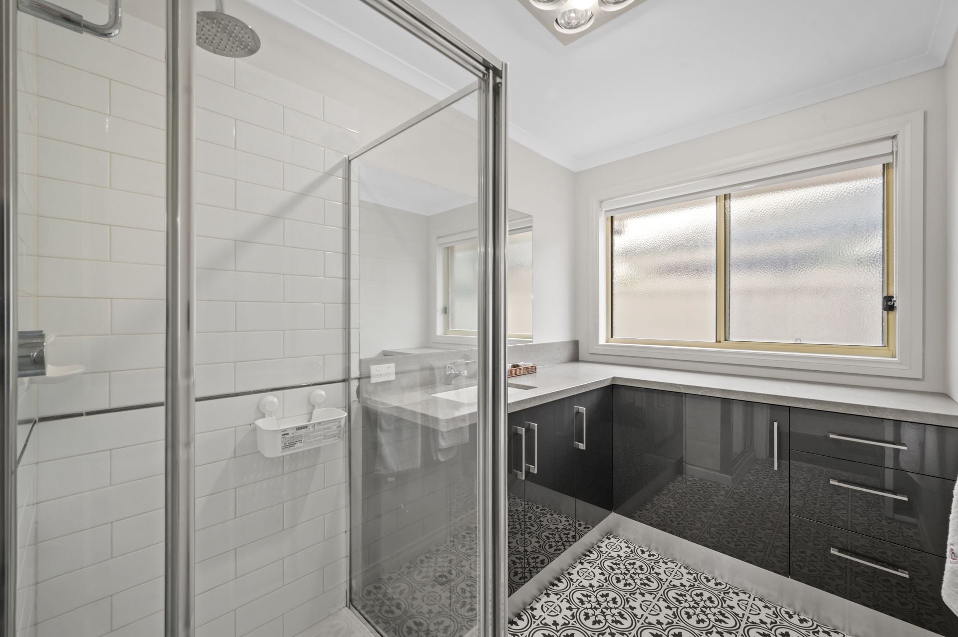 BEAUTIFUL FAMILY HOME- GREAT LOCATION