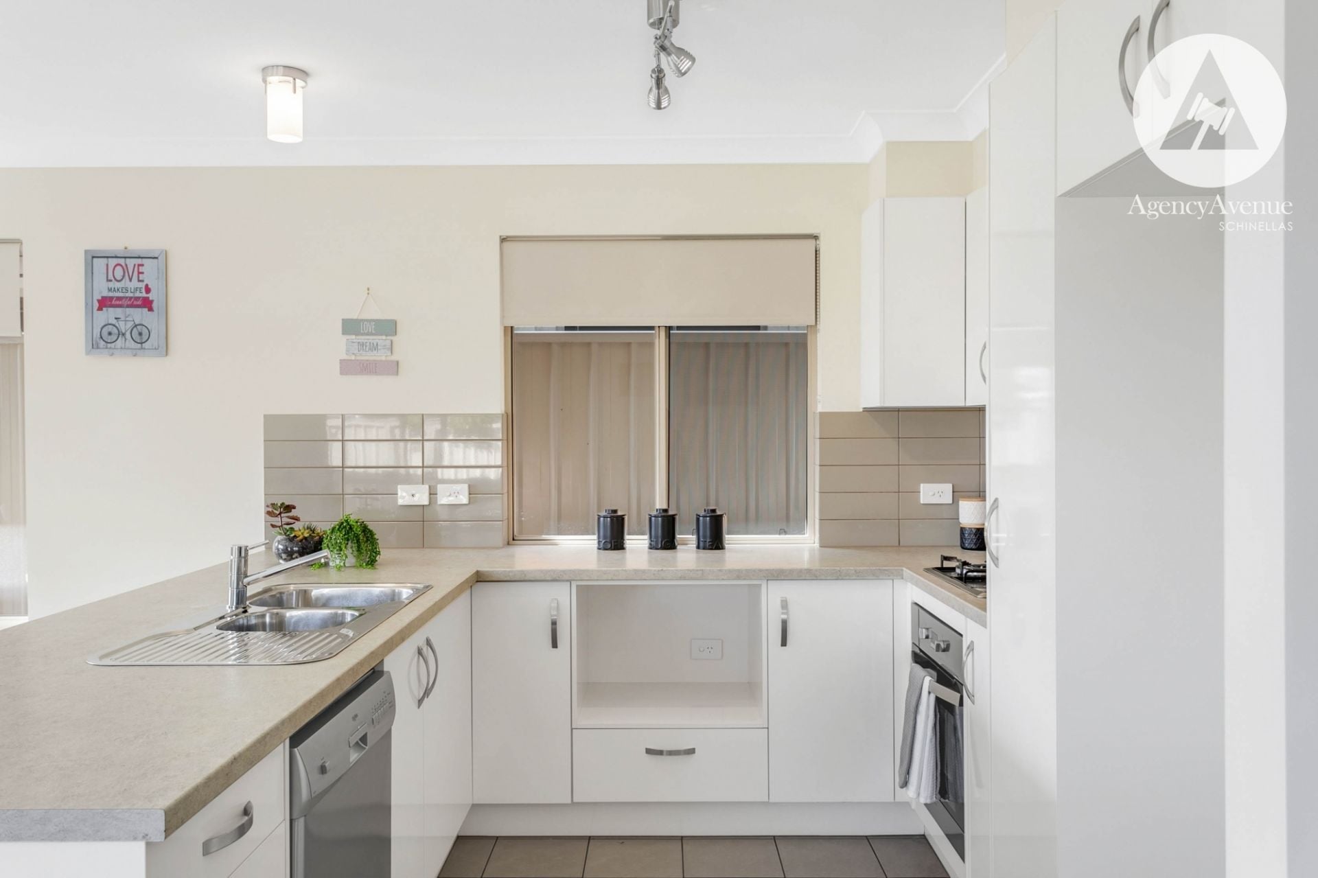 3 O'Halloran Road, Christies Beach - Thumbnail 3
