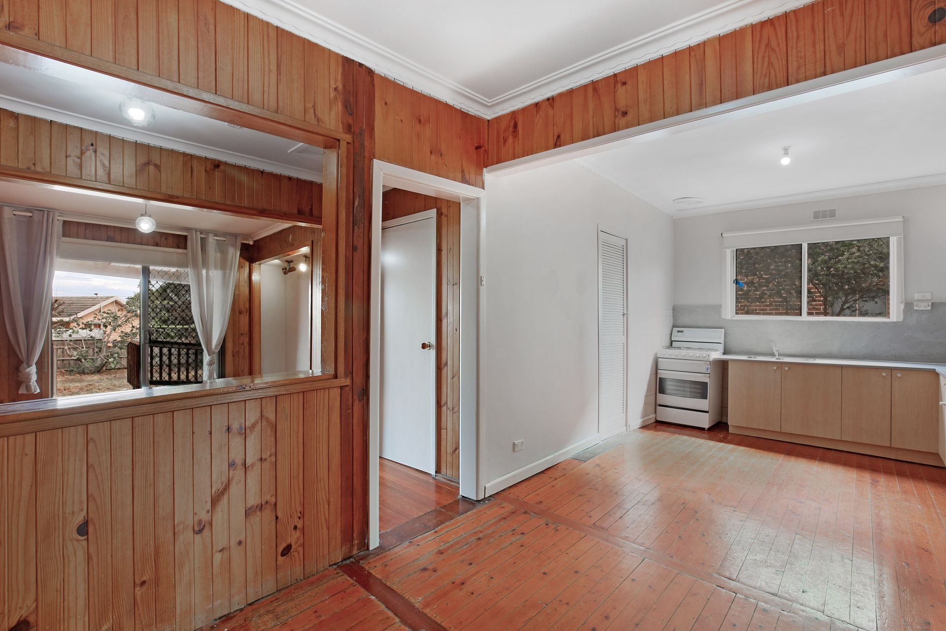 WELL PRESENTED FAMILY HOME!